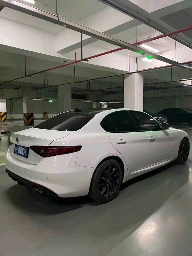 臺州18年阿爾法·羅密歐Giulia5