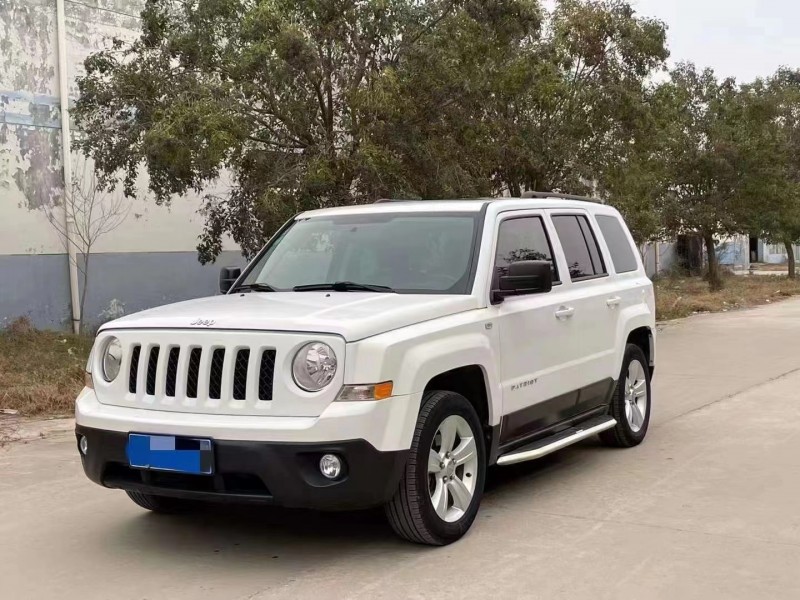 北京15年Jeep自由客1