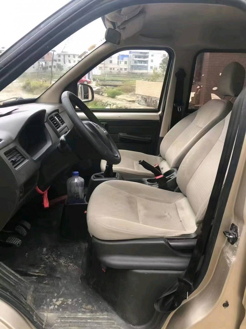 婁底18年五菱汽車榮光4