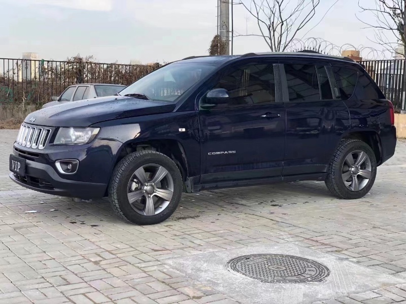 泰安15年Jeep指南者3