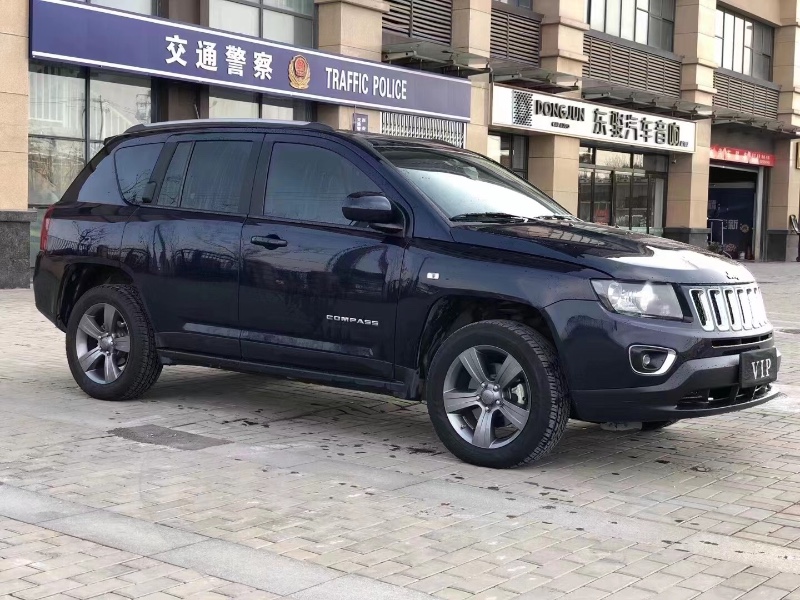 泰安15年Jeep指南者2