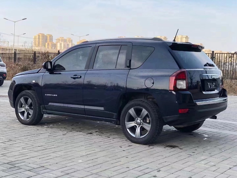泰安15年Jeep指南者6