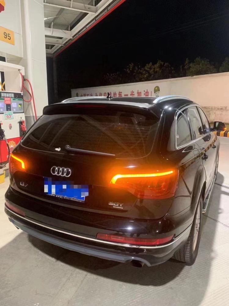 湘潭12年奧迪Q75