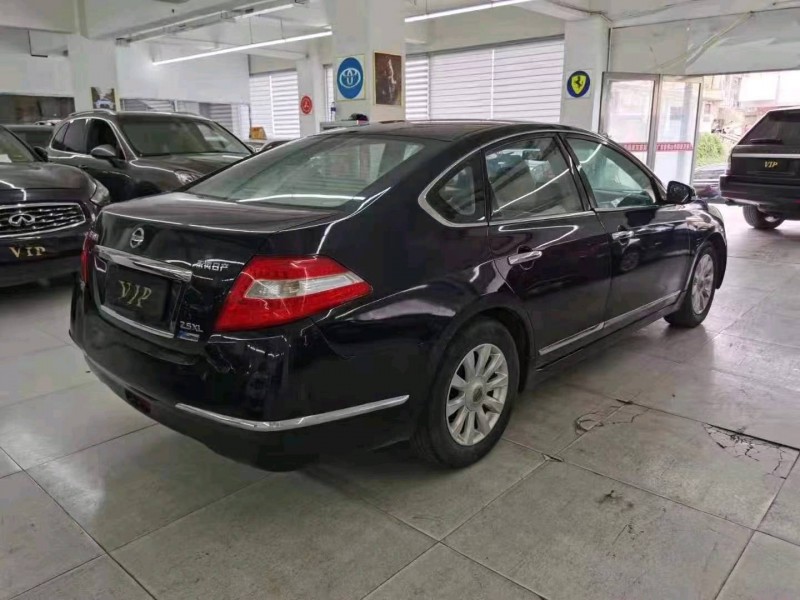 包頭09年日產天籟6