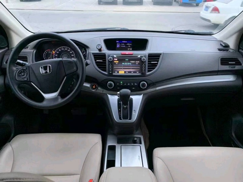 包頭13年本田CR-V8