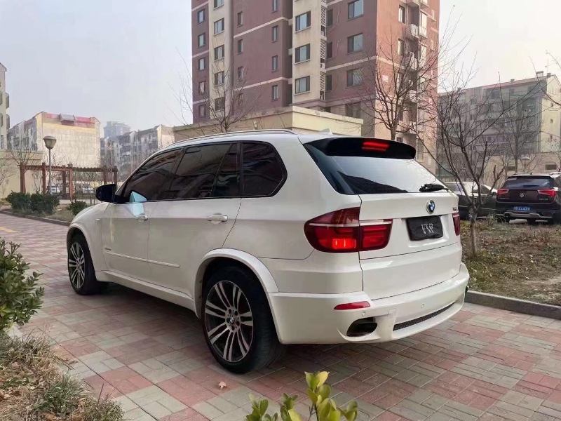 天津13年寶馬X57