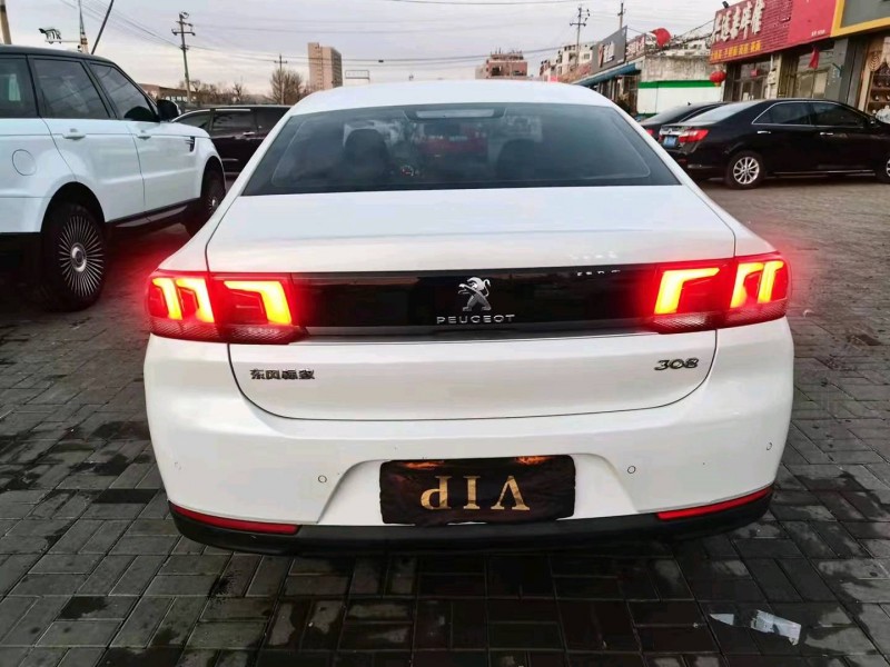 包頭17年標致3085