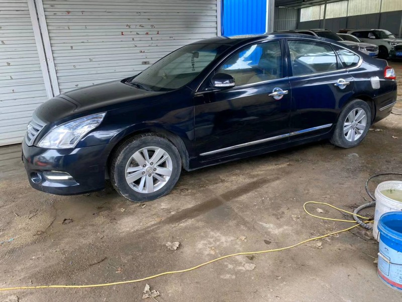 日照12年日產天籟2