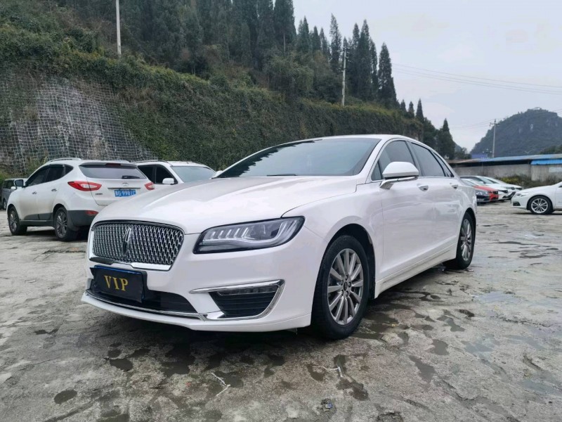 安順18年林肯MKZ2