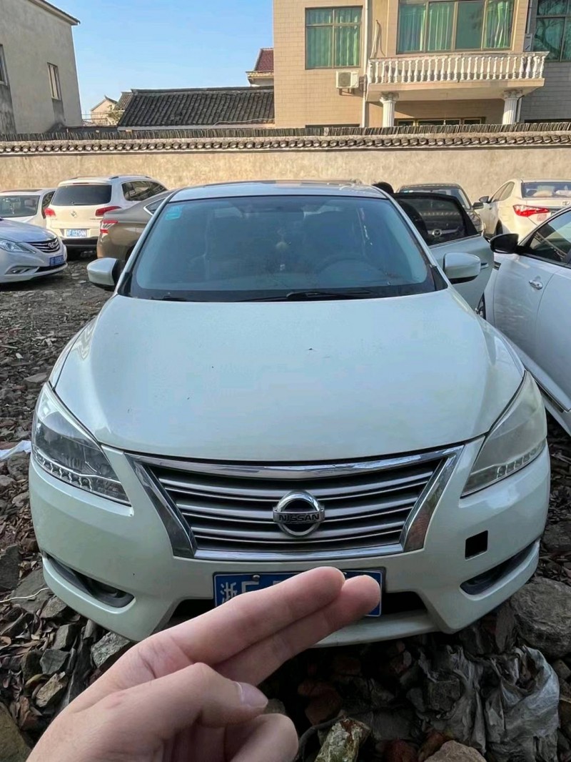 嘉興15年日產軒逸9