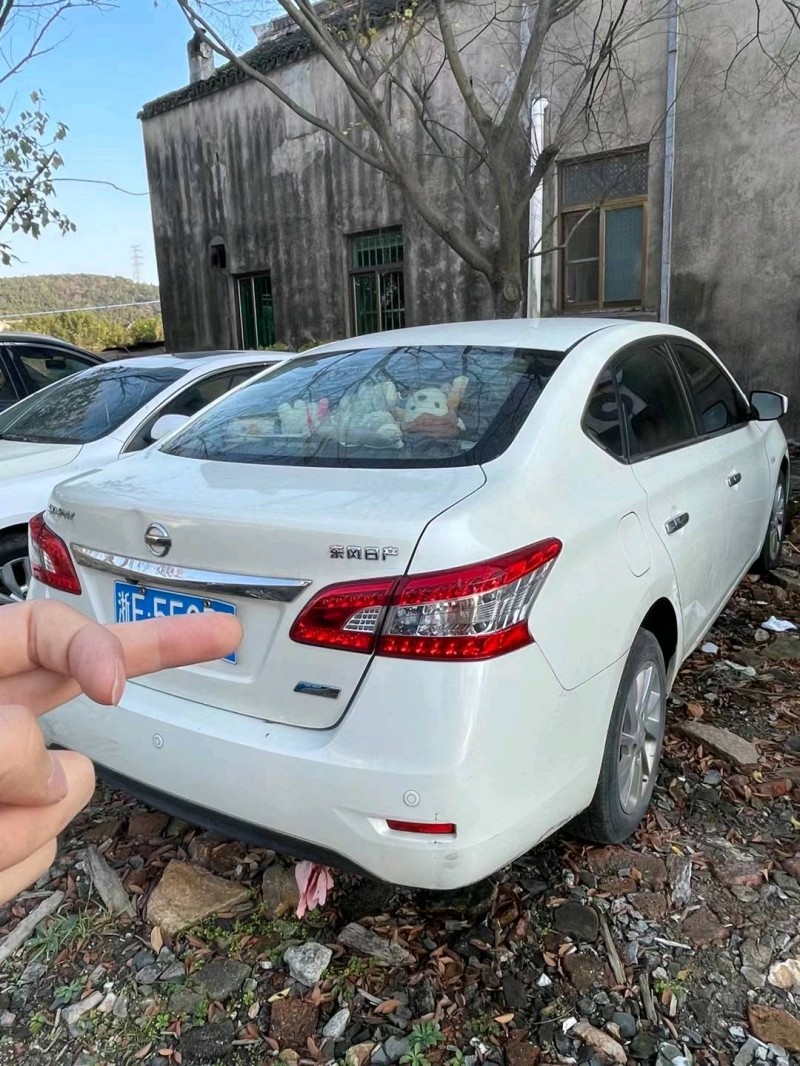 嘉興15年日產軒逸4