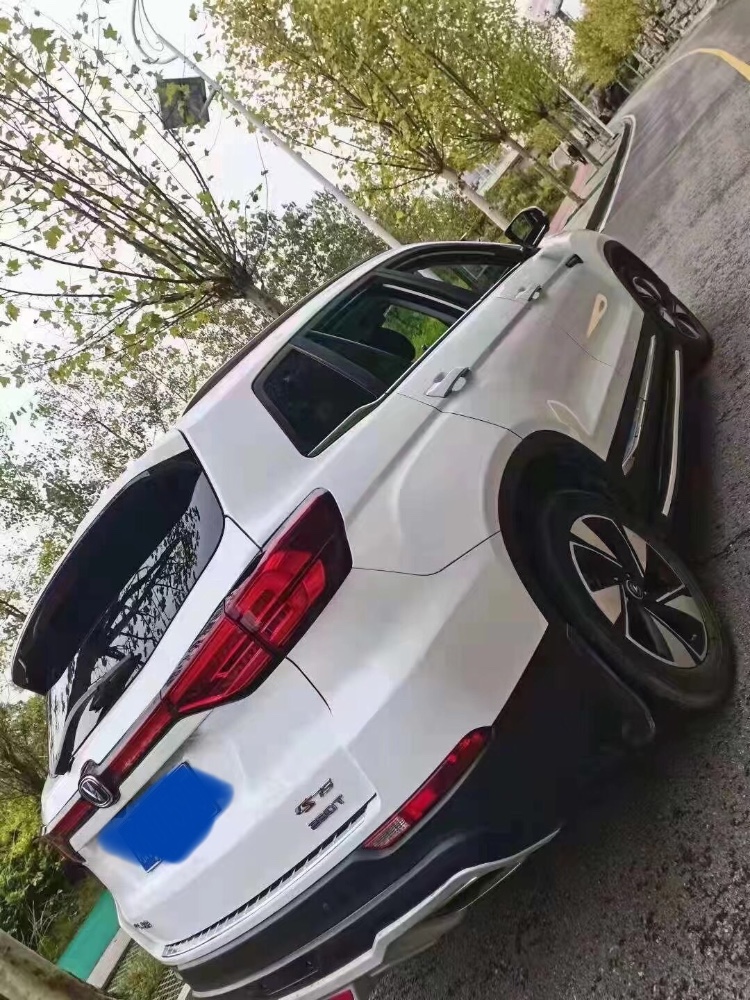 婁底19年長安汽車CS756