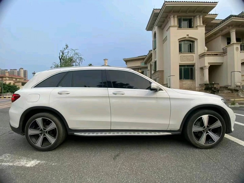 中山19年奔馳GLC5