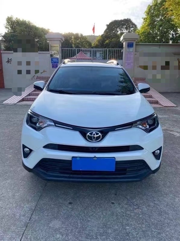 湛江17年豐田RAV4榮放1