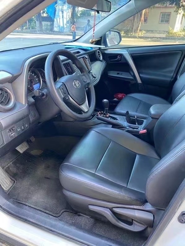 湛江17年豐田RAV4榮放4