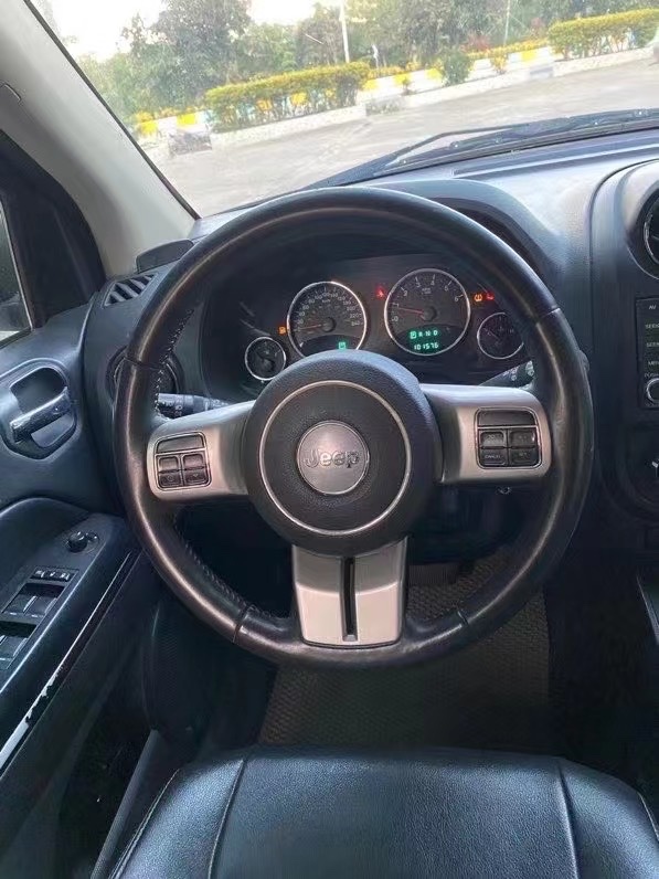 湛江13年Jeep指南者6