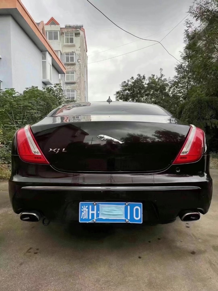 青島13年捷豹XJ7