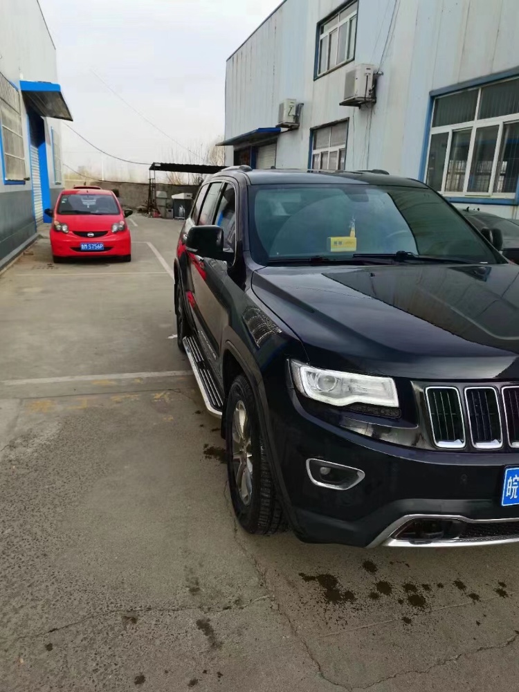 東營14年Jeep大切諾基2