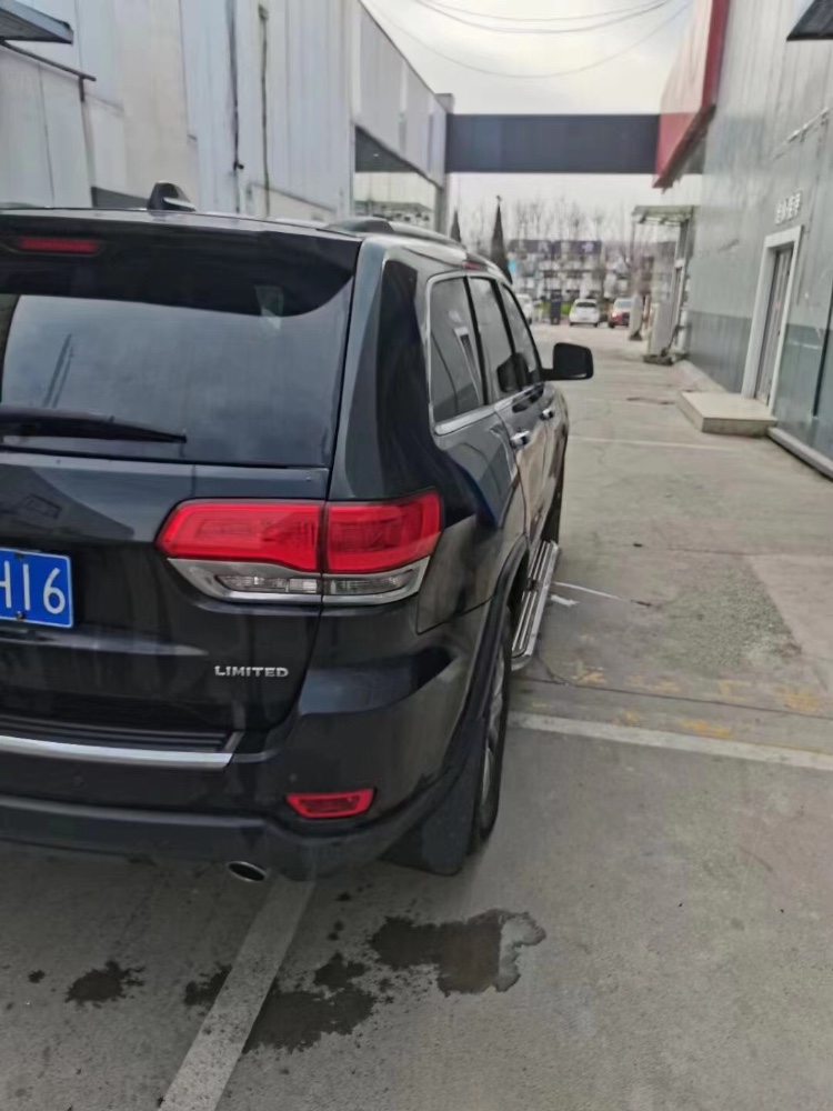 東營14年Jeep大切諾基9