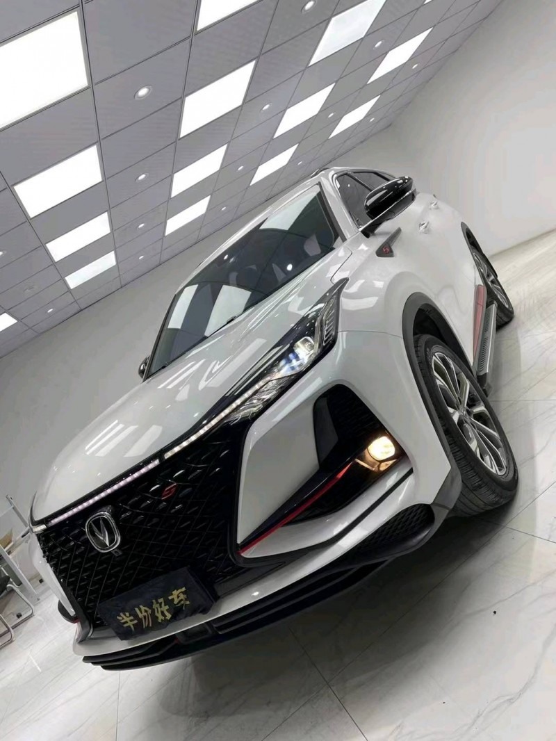 成都20年長安汽車CS755