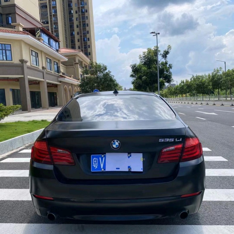 廣州11年寶馬5系9