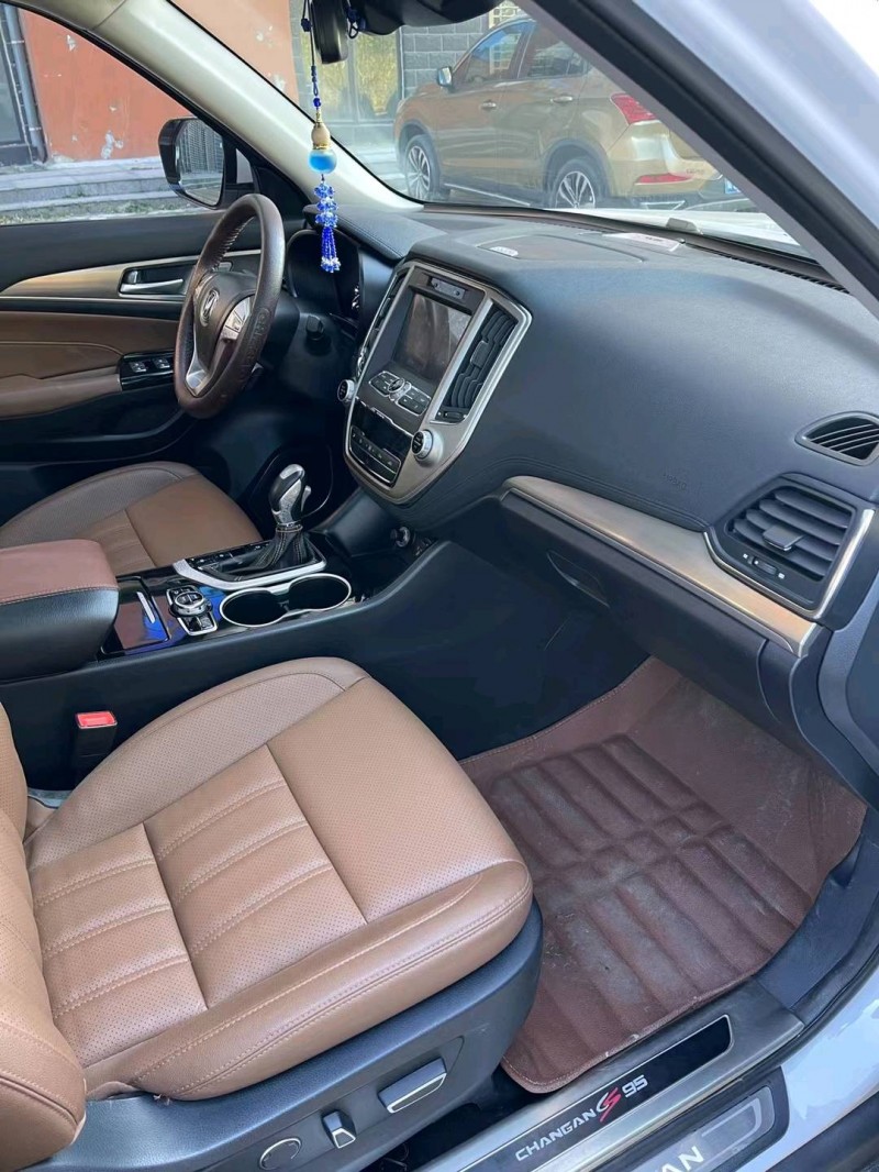 邢臺17年長安汽車CS957