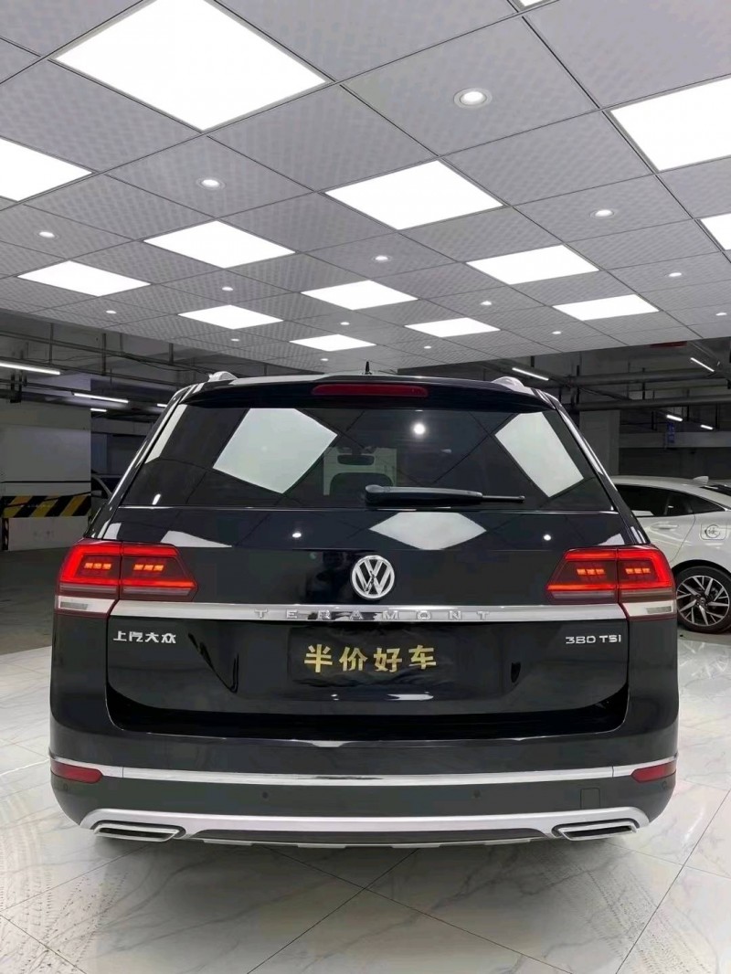 成都19年大众途昂5