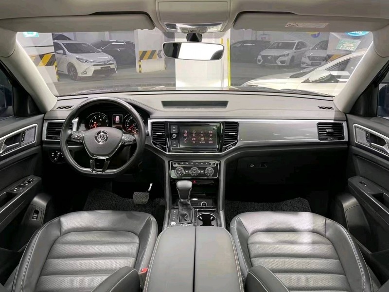 成都19年大众途昂9