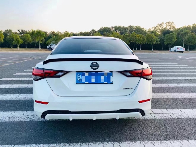 深圳20年日產軒逸8
