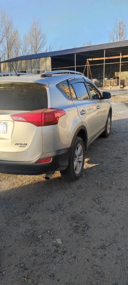 烏海14年豐田RAV4榮放7