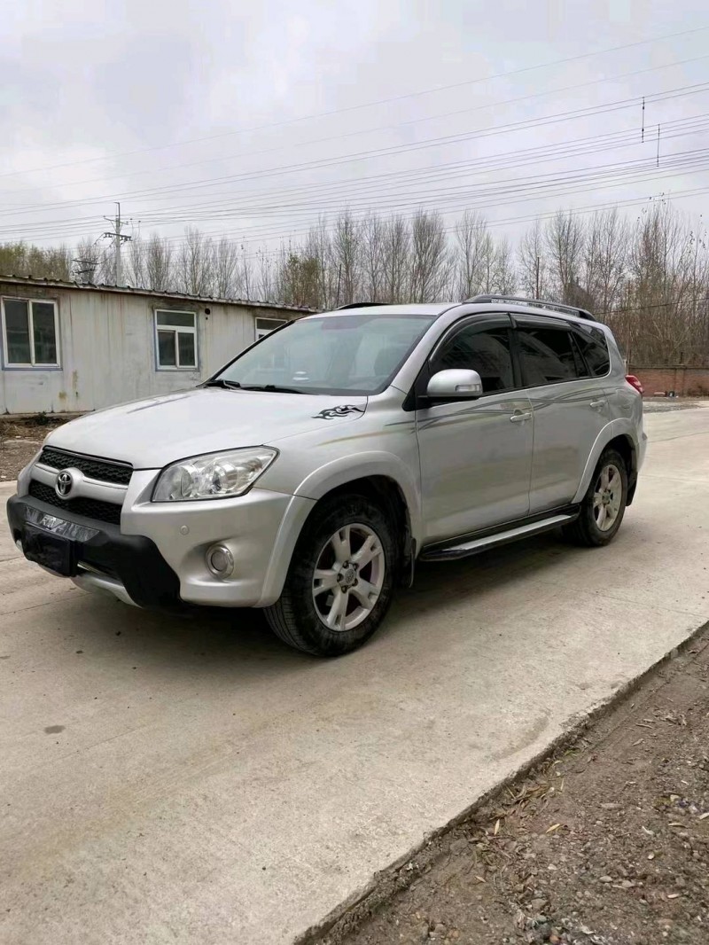 沈陽12年豐田RAV42