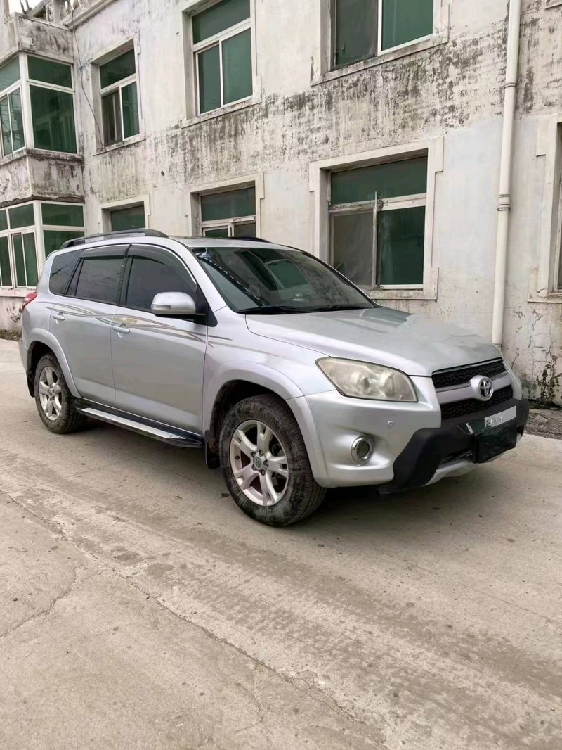 沈陽12年豐田RAV43