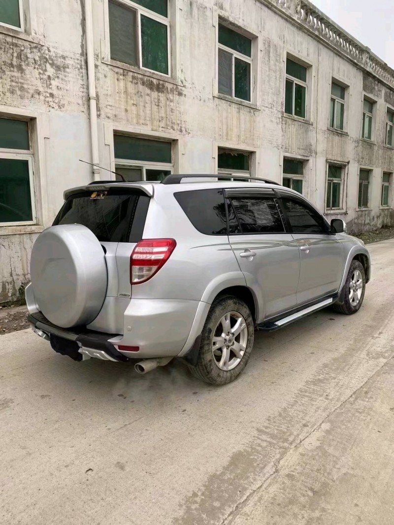 沈陽12年豐田RAV47