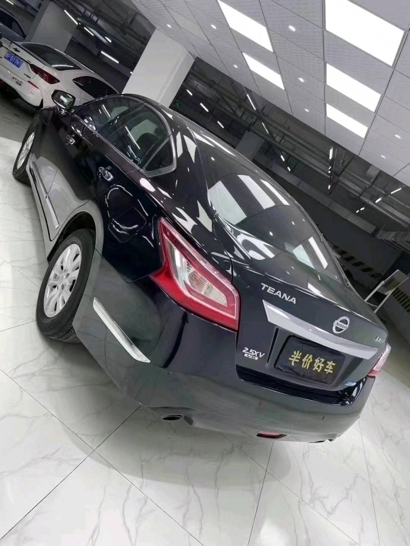 成都16年日產天籟4