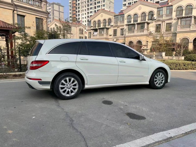 徐州13年奔馳R2