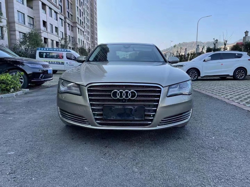 紹興12年奧迪A8L1