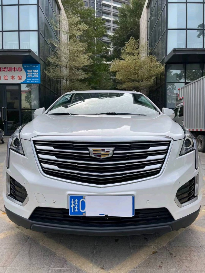 中山18年凱迪拉克XT51