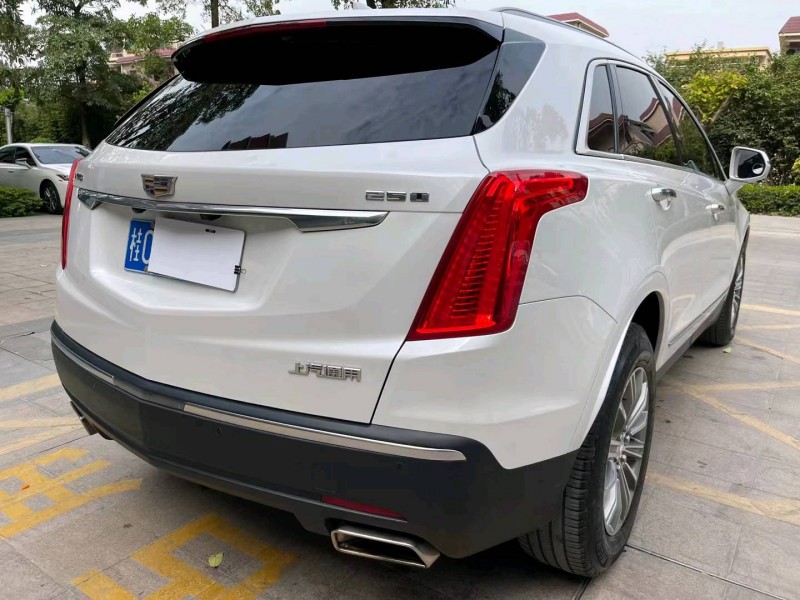 中山18年凱迪拉克XT55