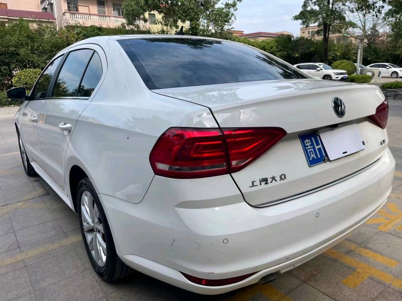 中山18年大众朗逸5