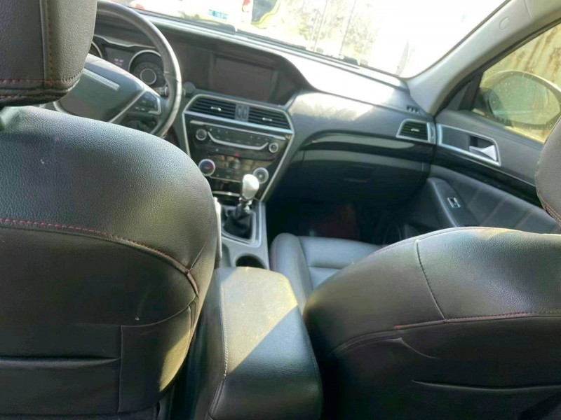 東營17年獵豹汽車CS103