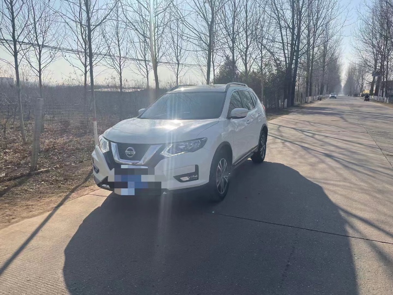 邯鄲18年日產奇駿2