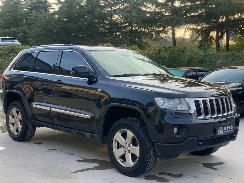 鄭州13年Jeep大切諾基2