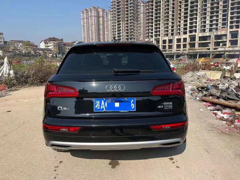 長沙21年奧迪Q56