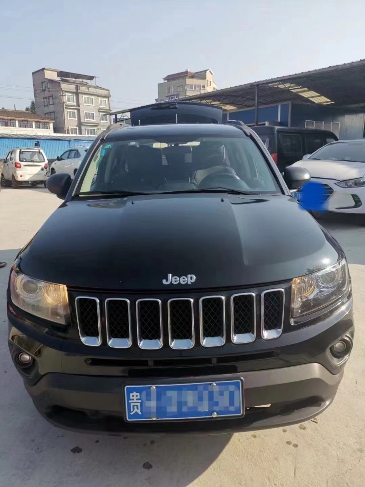 安順14年Jeep指南者1