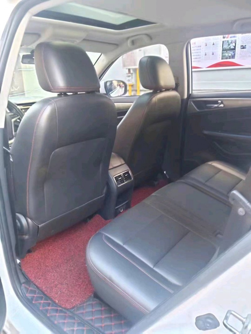 武漢15年長安汽車CS755