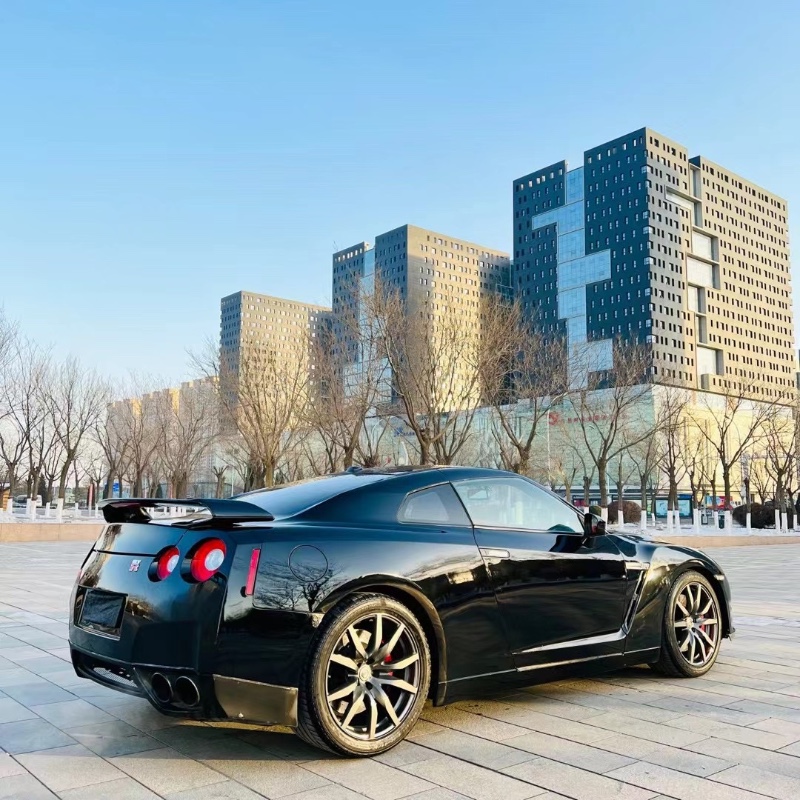 包頭13年日產GT-R4