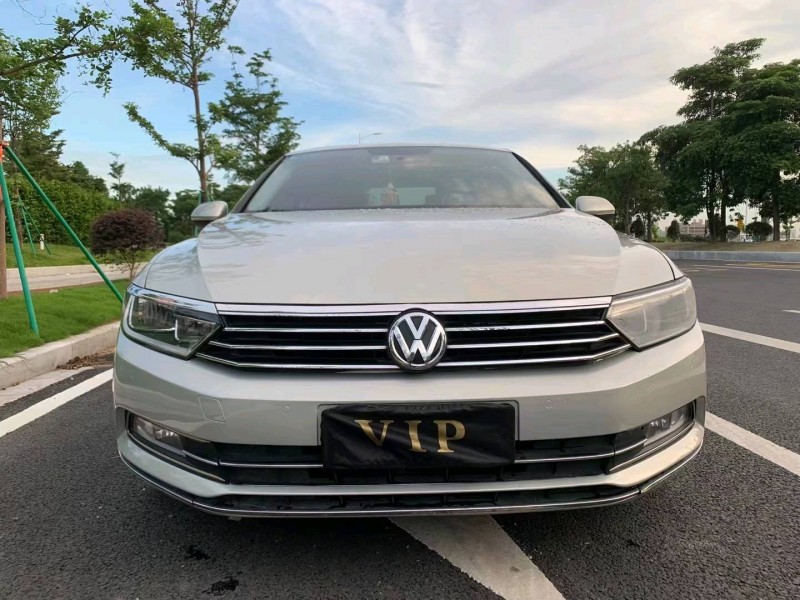 廣州17年大眾邁騰1