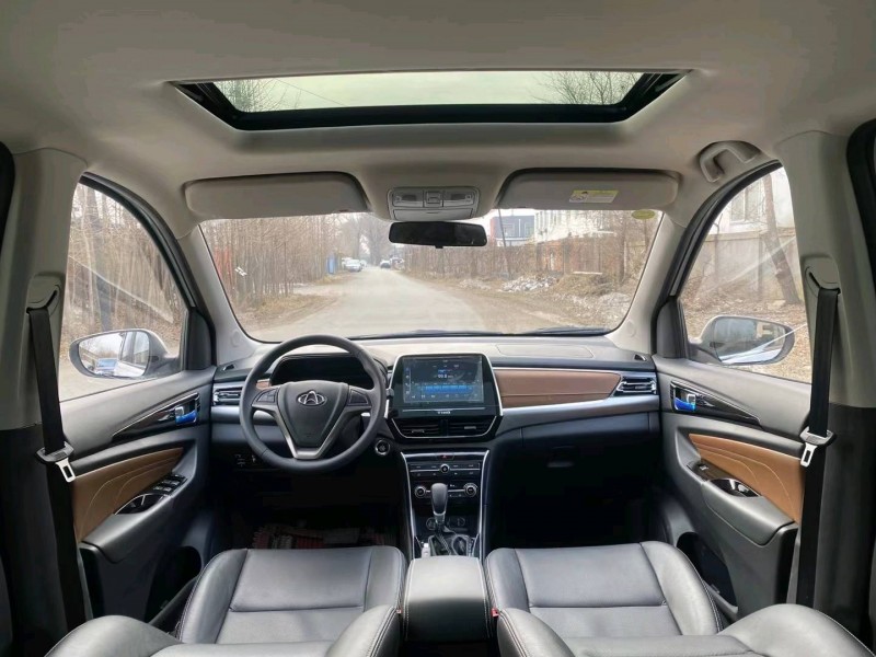 沈陽20年長安汽車歐諾5