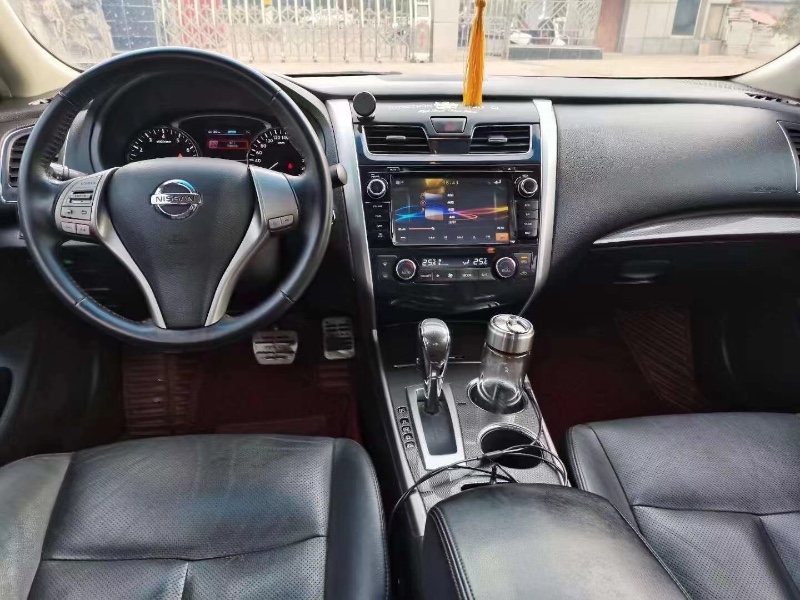 晉中14年日產天籟4