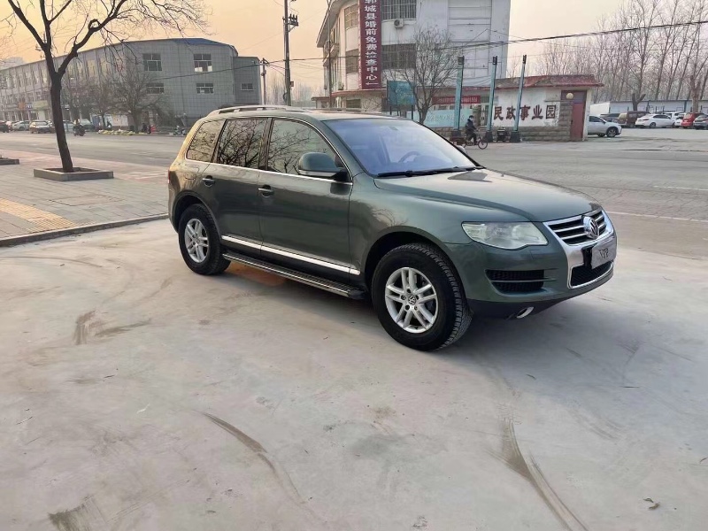 青岛09年大众途锐2